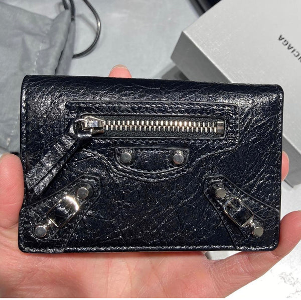 Card holder