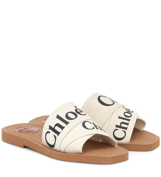 Woody sandals